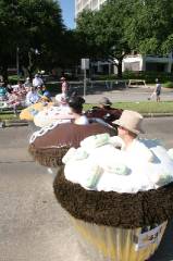 v2006_ArtCar_3_Parade 013 